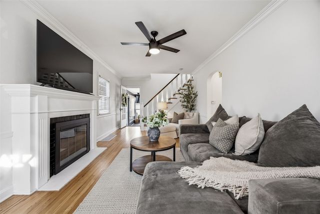 152 37th Street NE, Cedar Rapids, IA 52402