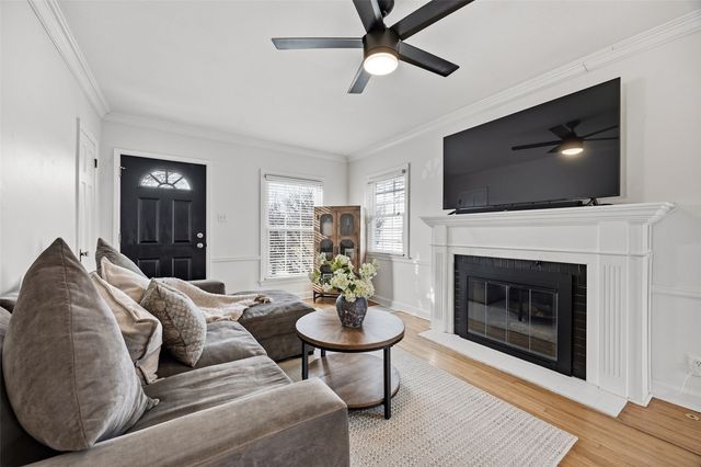 152 37th Street NE, Cedar Rapids, IA 52402