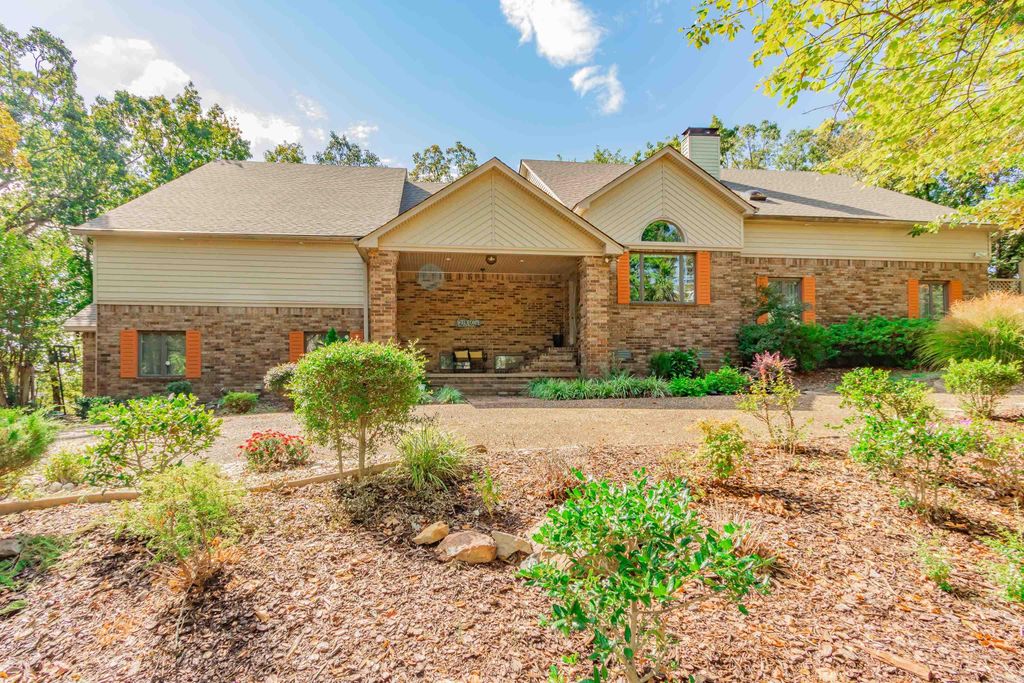 13505 Saddle Hill Drive, Little Rock, AR 72212