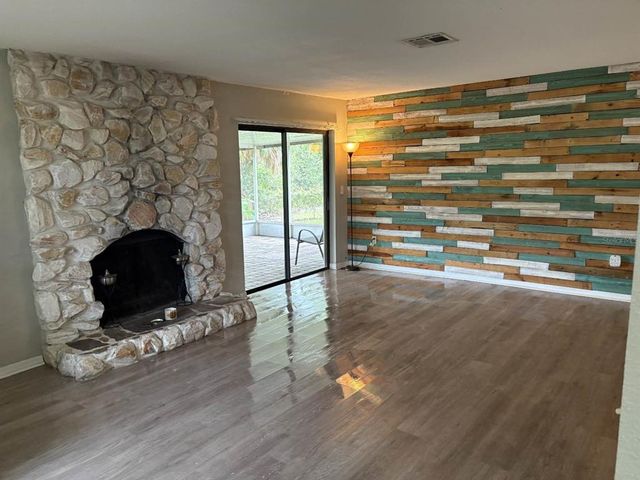 2123 WOODBURN LOOP S, Lakeland, FL 33813