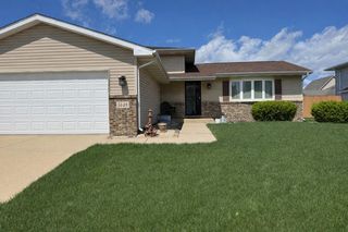 1448 W 86th Avenue, Merrillville, IN 46410