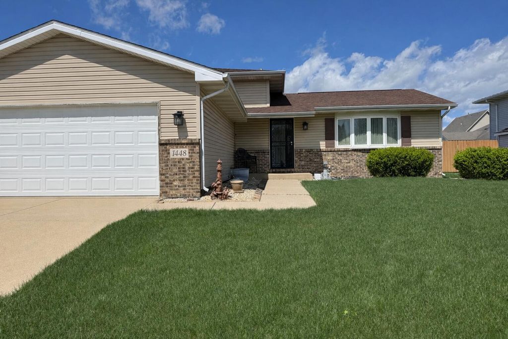 1448 W 86th Avenue, Merrillville, IN 46410
