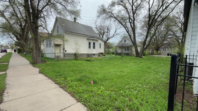 10721 S Wentworth Avenue, Chicago, IL 60628