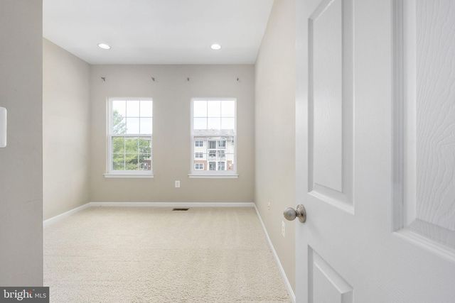 9113 JEFFERSON CT, Manassas Park, VA 20111