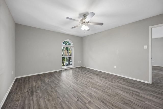 357 N Post Oak Lane 203, Houston, TX 77024