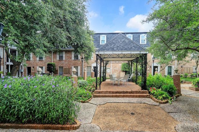 357 N Post Oak Lane 203, Houston, TX 77024