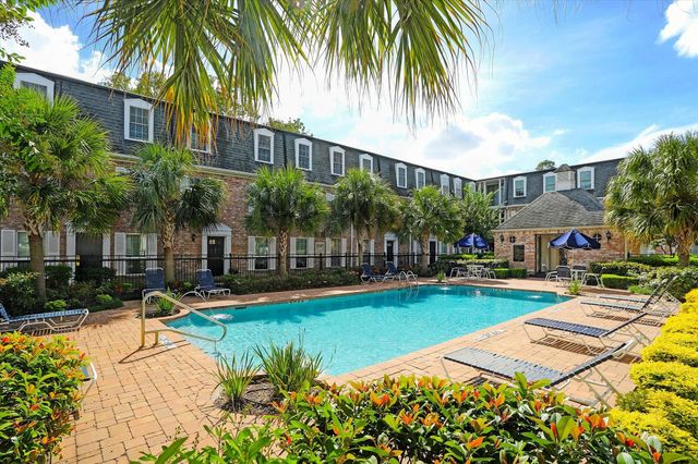 357 N Post Oak Lane 203, Houston, TX 77024