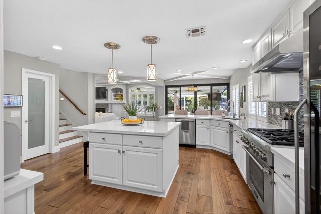 324 Gailes Ct, Roseville, CA 95747