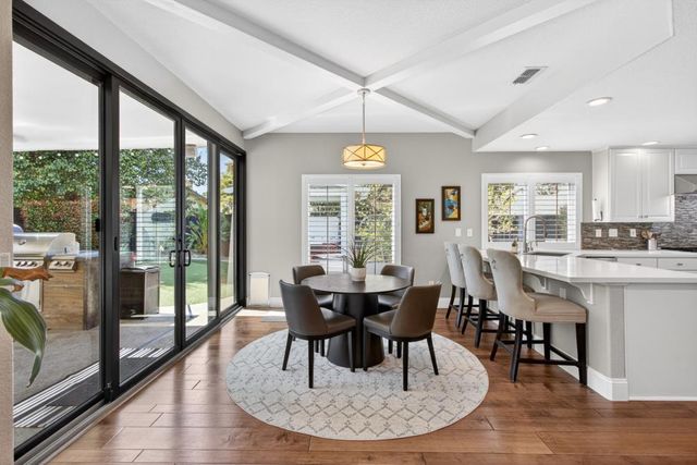 324 Gailes Ct, Roseville, CA 95747
