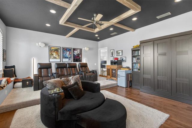 324 Gailes Ct, Roseville, CA 95747