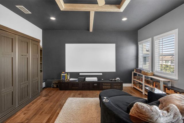 324 Gailes Ct, Roseville, CA 95747