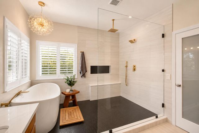 324 Gailes Ct, Roseville, CA 95747