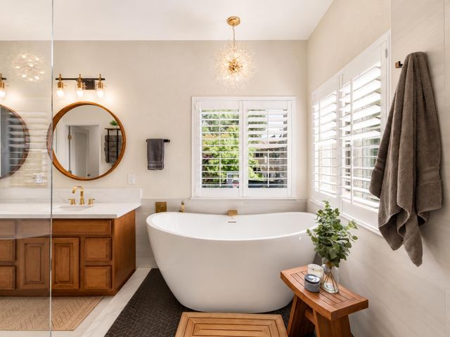 324 Gailes Ct, Roseville, CA 95747