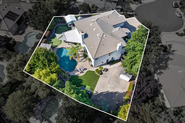 324 Gailes Ct, Roseville, CA 95747