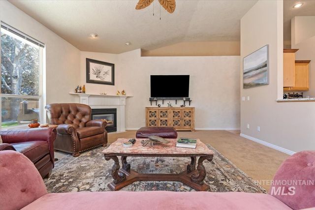 2495 E Ashbrook Ct, Eagle, ID 83616