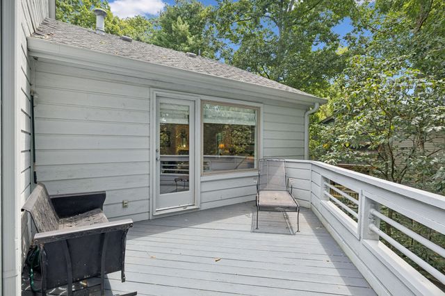 533 Harpeth Trace Dr, Nashville, TN 37221
