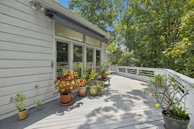 533 Harpeth Trace Dr, Nashville, TN 37221