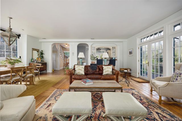 76 Clubhouse Road, Tuxedo Park, NY 10987