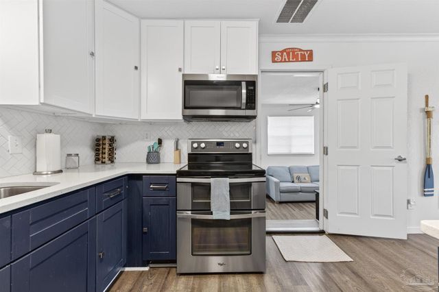 5630 Balderas Ave, Pensacola, FL 32507