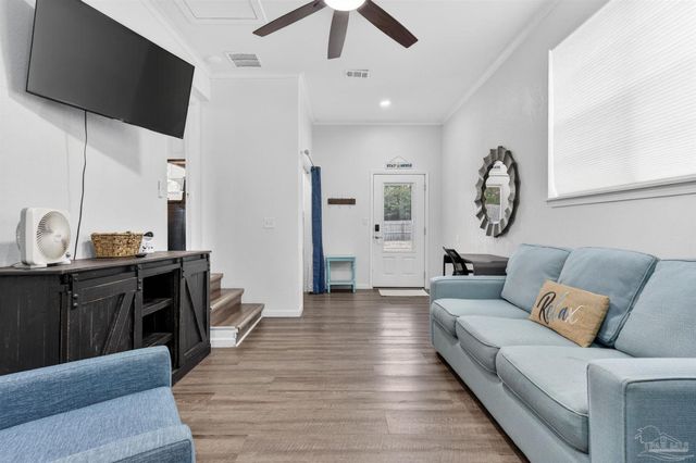 5630 Balderas Ave, Pensacola, FL 32507