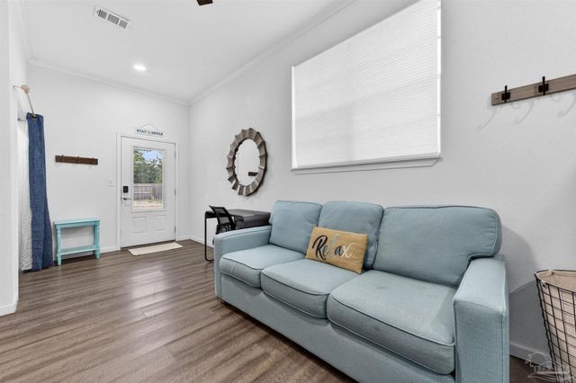 5630 Balderas Ave, Pensacola, FL 32507