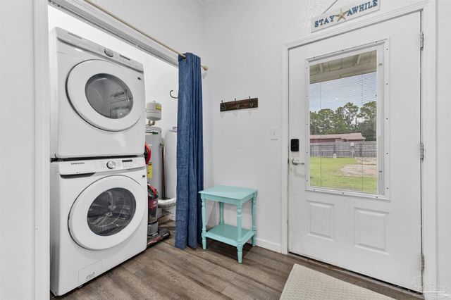 5630 Balderas Ave, Pensacola, FL 32507