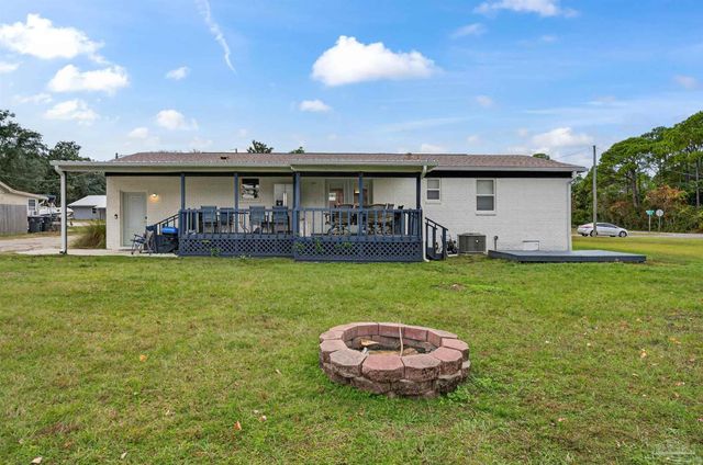 5630 Balderas Ave, Pensacola, FL 32507