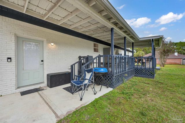 5630 Balderas Ave, Pensacola, FL 32507