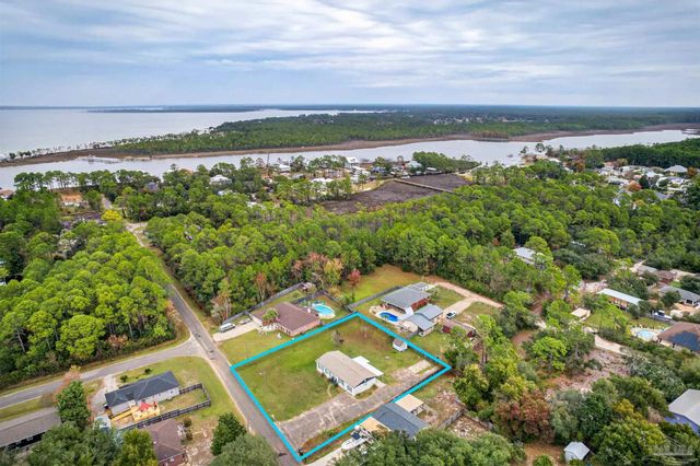 5630 Balderas Ave, Pensacola, FL 32507