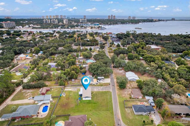 5630 Balderas Ave, Pensacola, FL 32507