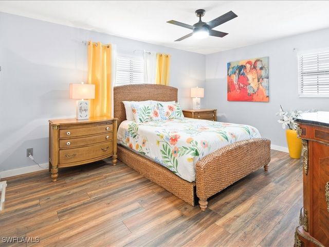 2469 Florida AVE, Naples, FL 34112