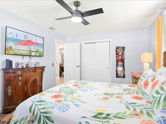 2469 Florida AVE, Naples, FL 34112