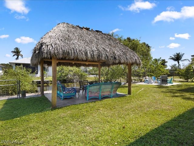 2469 Florida AVE, Naples, FL 34112