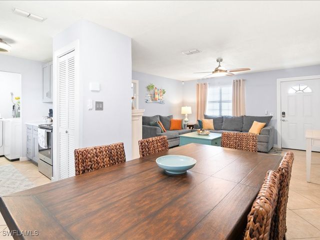 2469 Florida AVE, Naples, FL 34112