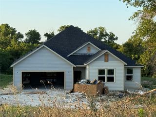281 Zebrastone Way, Poolville, TX 76487