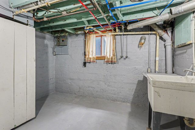 1817 15th Street, Bay City, MI 48708