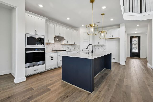 17767 Mill Manor Drive, Montgomery, TX 77316