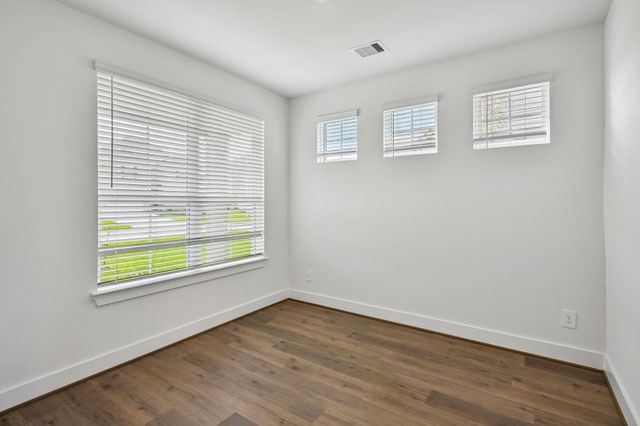 17767 Mill Manor Drive, Montgomery, TX 77316