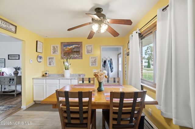 326 Pepperton Drive, Oregon, OH 43616