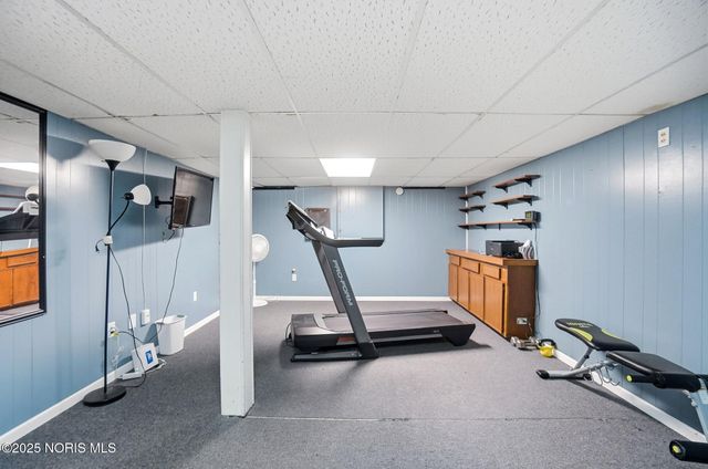 326 Pepperton Drive, Oregon, OH 43616