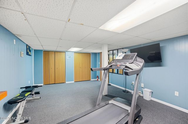 326 Pepperton Drive, Oregon, OH 43616