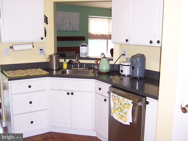 672 TOMLINSON LN, Yardley, PA 19067
