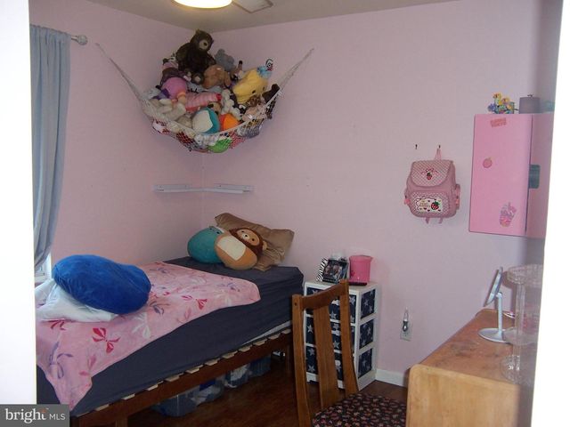 672 TOMLINSON LN, Yardley, PA 19067