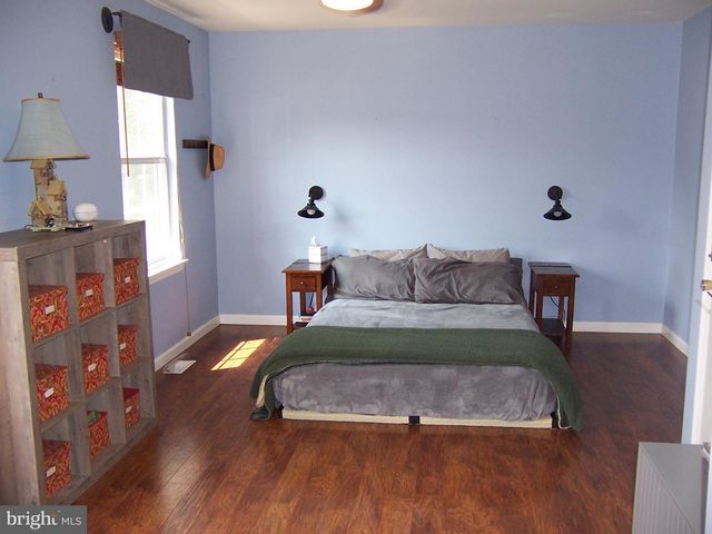 672 TOMLINSON LN, Yardley, PA 19067