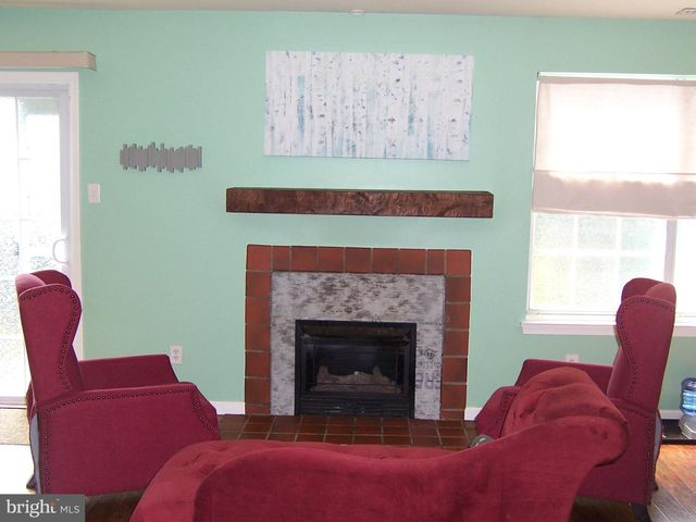 672 TOMLINSON LN, Yardley, PA 19067