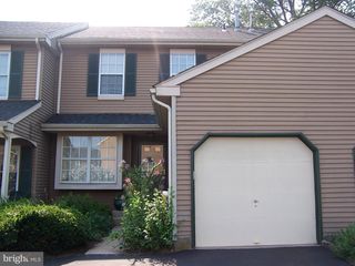 672 TOMLINSON LN, Yardley, PA 19067