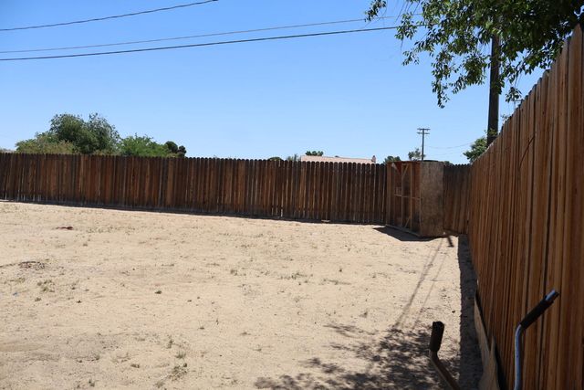 10650 Keller Drive, California City, CA 93505