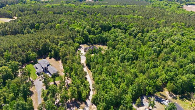 320 Willow Oak Court, Cameron, NC 28326