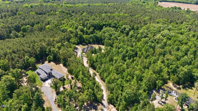 320 Willow Oak Court, Cameron, NC 28326