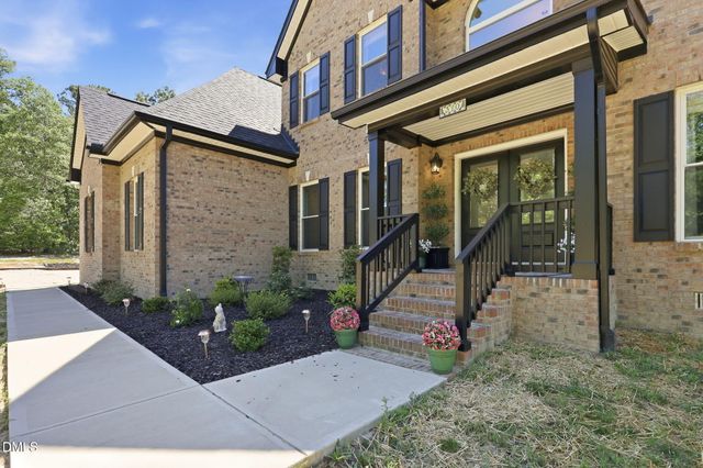 320 Willow Oak Court, Cameron, NC 28326